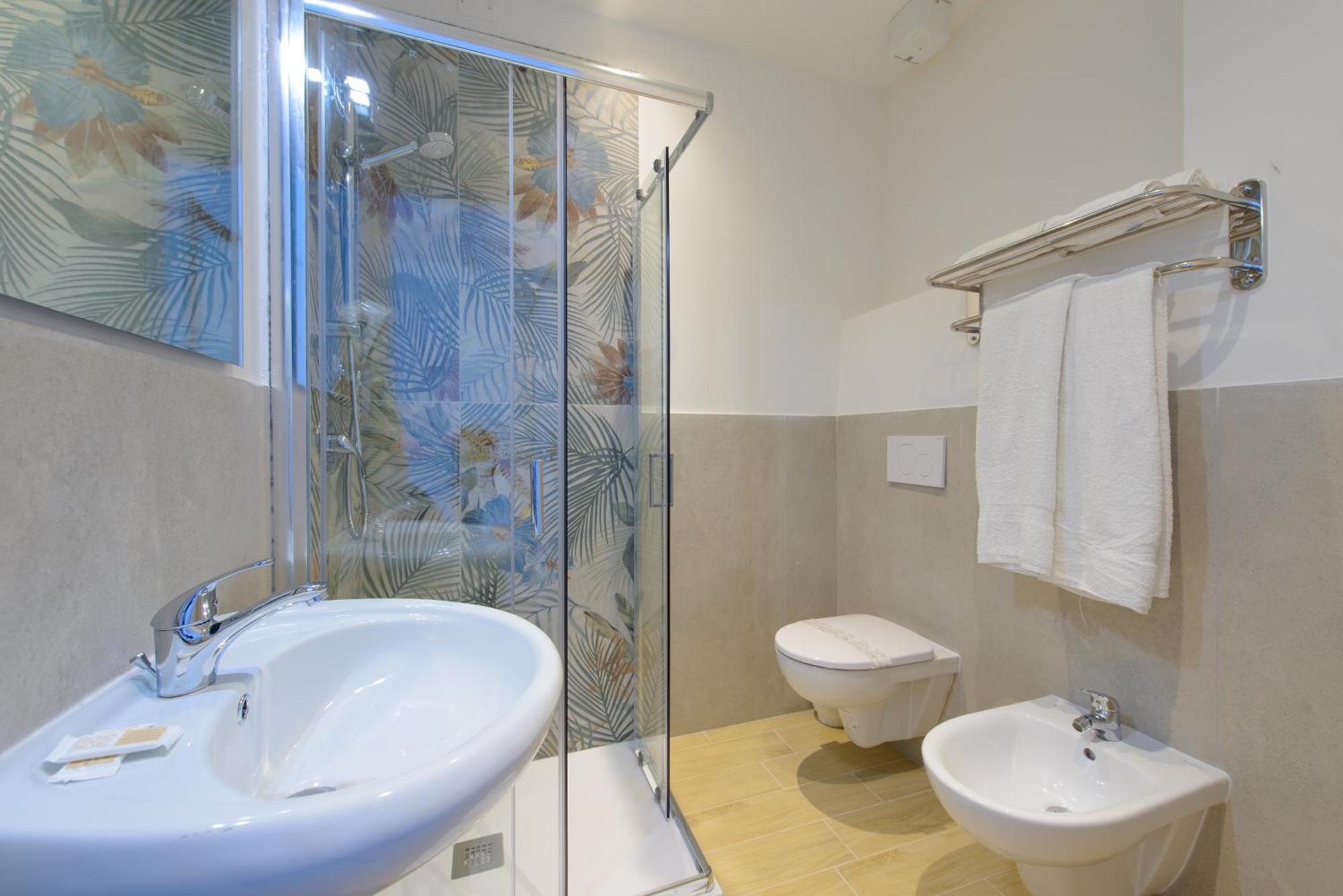 Hotel Colorado Rimini Kültér fotó