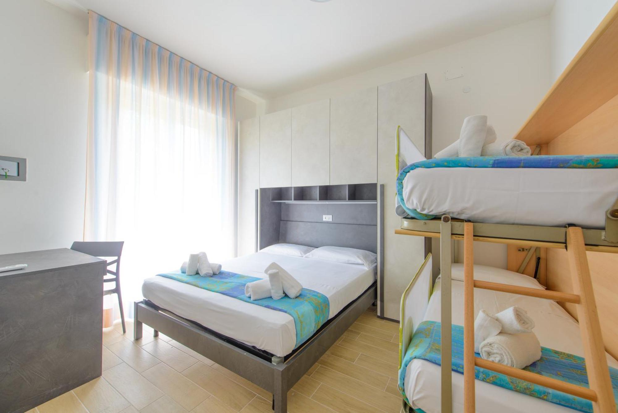 Hotel Colorado Rimini Kültér fotó