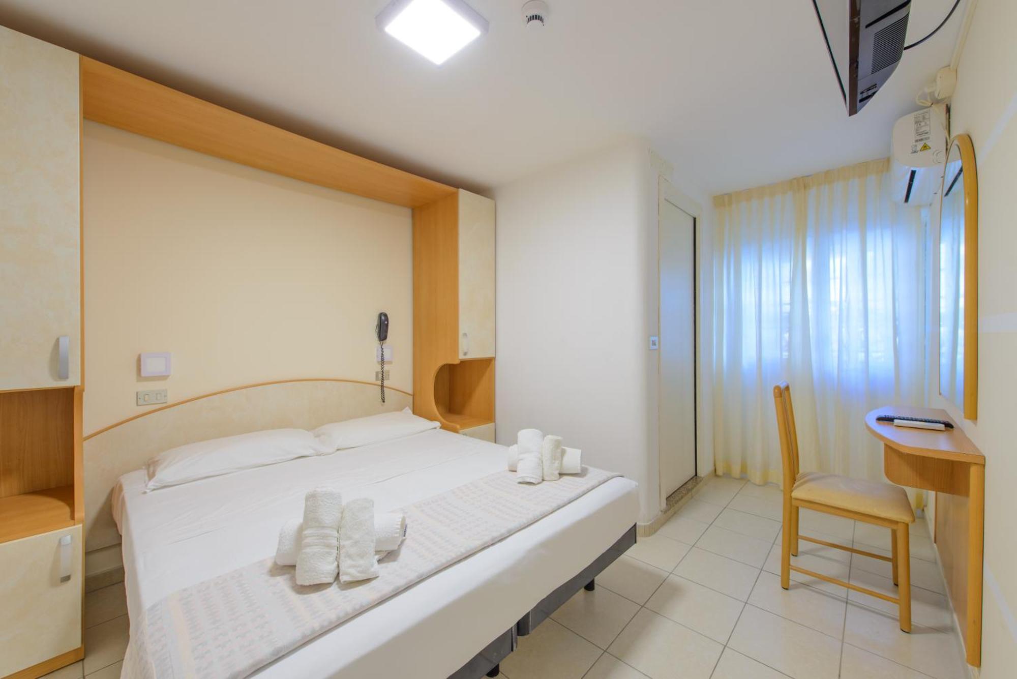 Hotel Colorado Rimini Kültér fotó